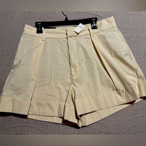 Banana Republic Khaki Pleated Shorts, Size 14
